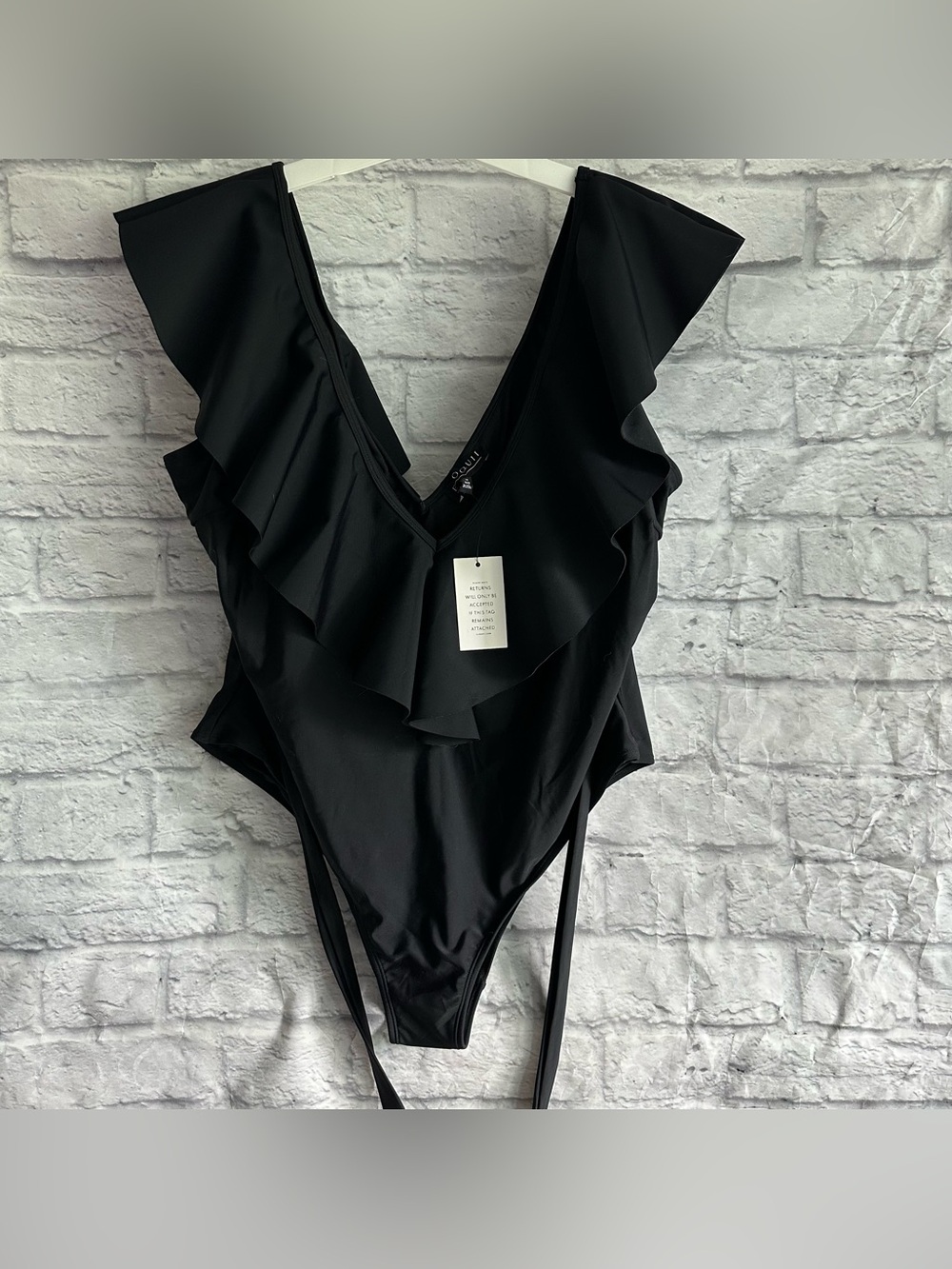NEW WITH TAGS ELOQUII BLACK RUFFLE SLEEVE TIE WAIST PLUS SIZE BATHING SUIT 24